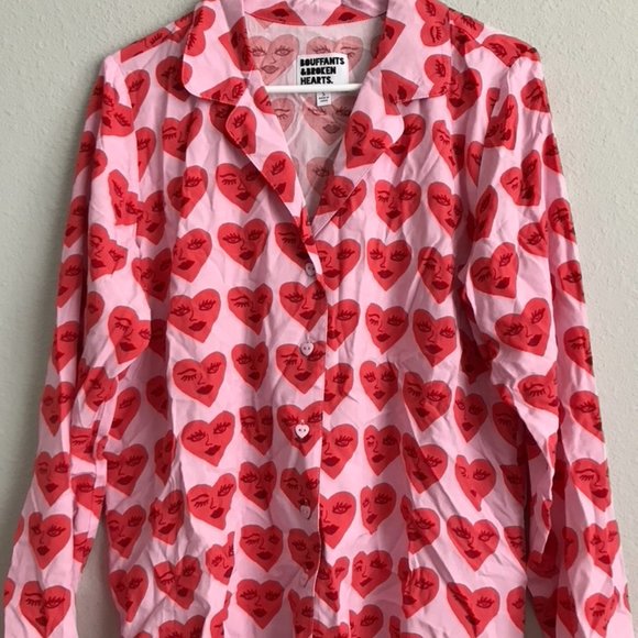 Bouffants & Broken Hearts Notch Collar Printed Pajama Set -Hearts (Sz S) a569434 - Picture 2 of 7